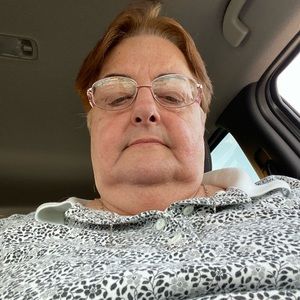 Meet your Posher, Denise